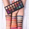 Create Stunning Looks with the UCANBE 21 Shade Eyeshadow Palette – Versatile & Pigmented